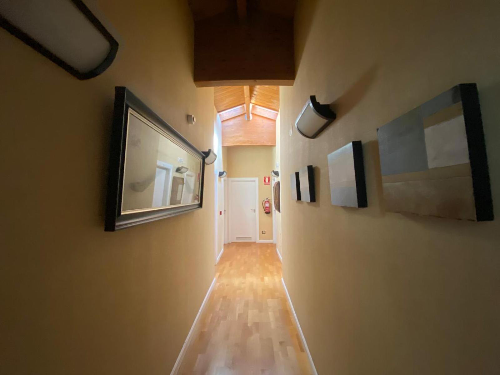 Roomrural Hotel Iru-Bide ルンビエル エクステリア 写真