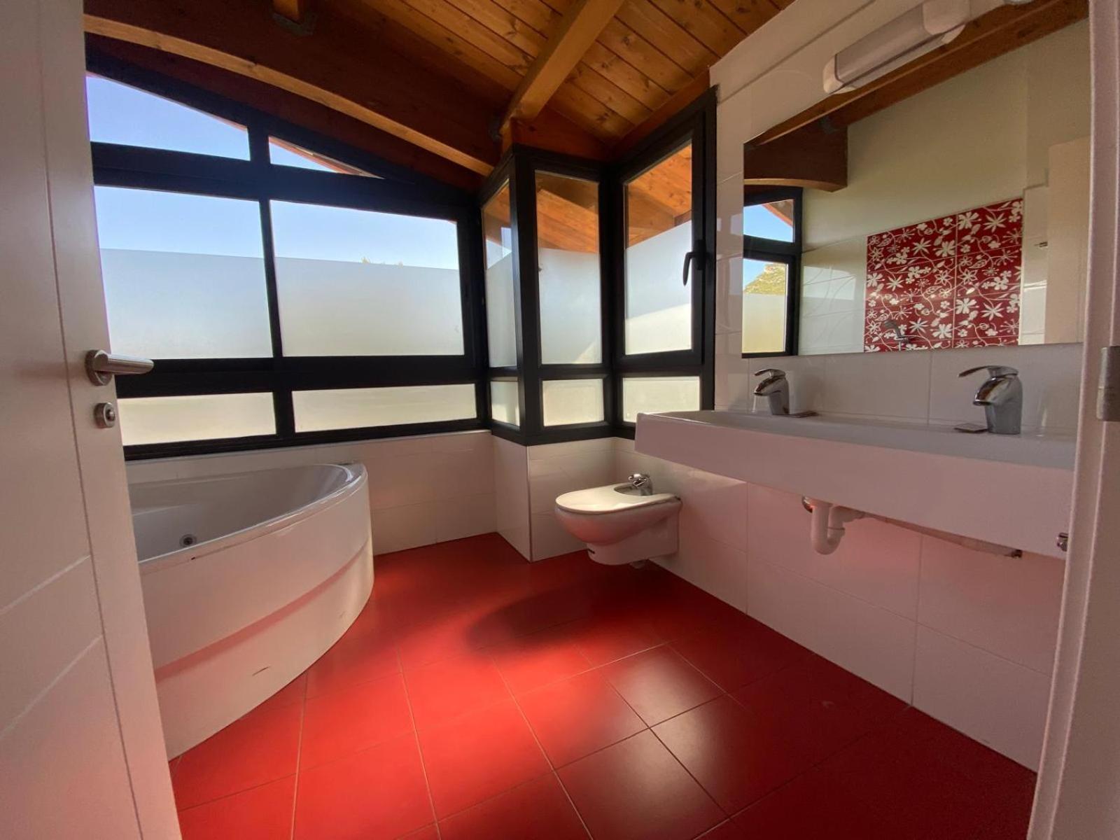 Roomrural Hotel Iru-Bide ルンビエル エクステリア 写真