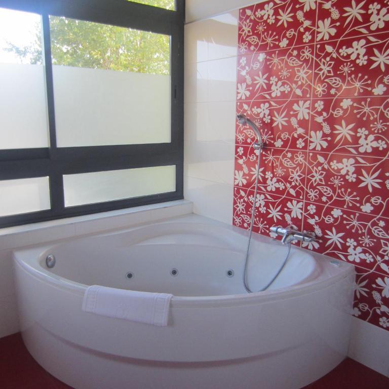Roomrural Hotel Iru-Bide ルンビエル 部屋 写真